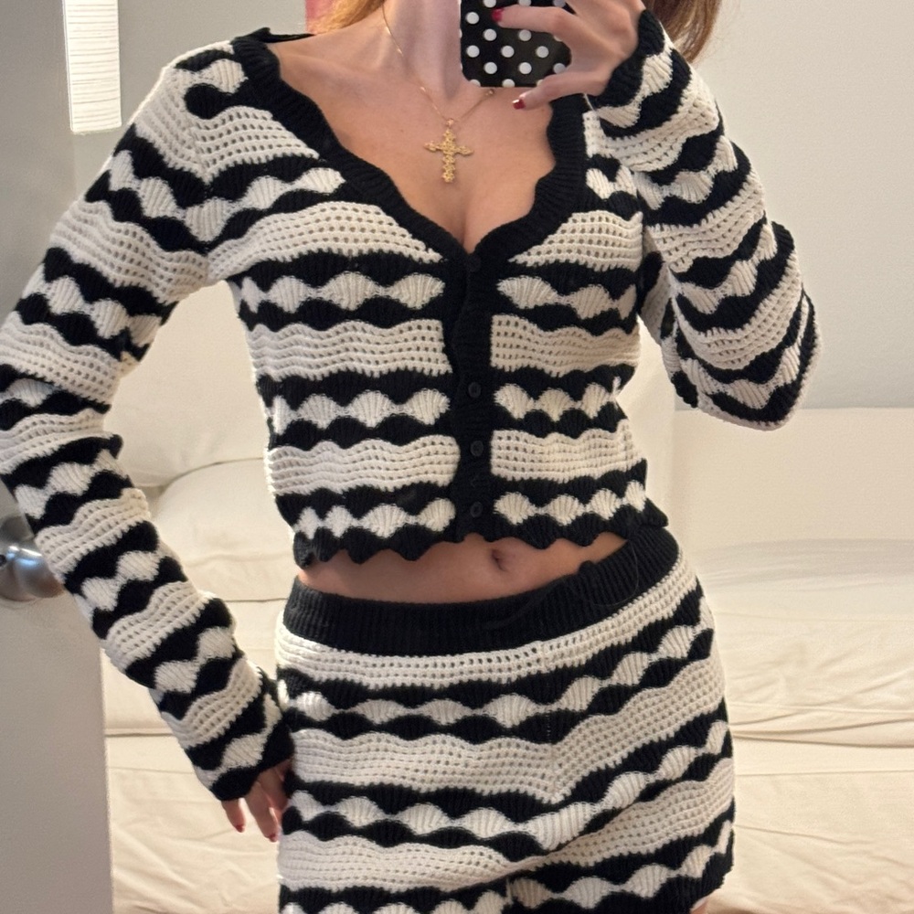 ivory cream & black striped crochet knit set - Picture 4 of 13